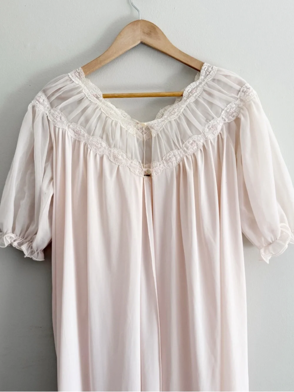 Vintage Coquette Pale Pink Puff Sleeve Nightgown - Picture 9 of 11